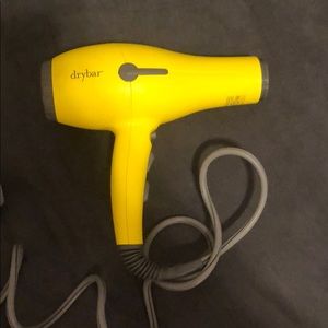 Dry bar blow dryer